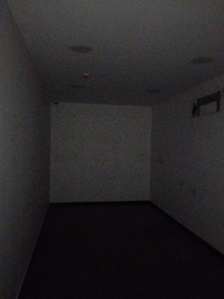 Shop with a mezzanine for rent in M - 11