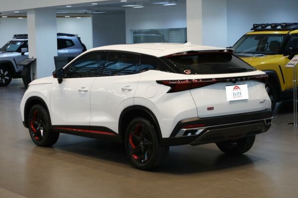 OMODA  - C5 Luxury 2024 - 6