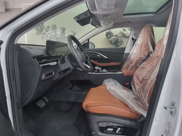 OMODA  - C5 Luxury 2024 - 8
