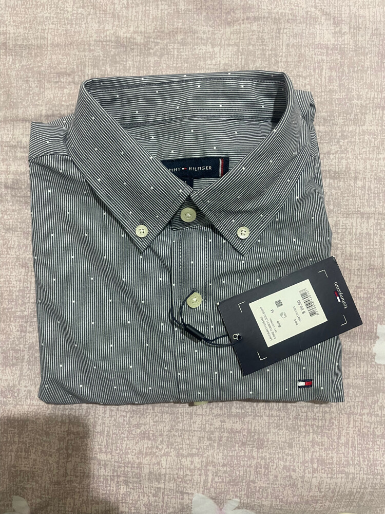 Tommy Hilfiger shirt . Size M.  - 3