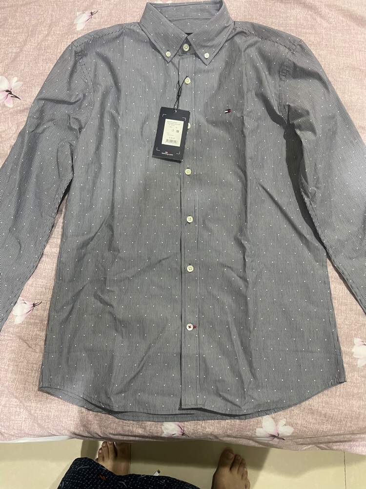 Tommy Hilfiger shirt . Size M.  - 2