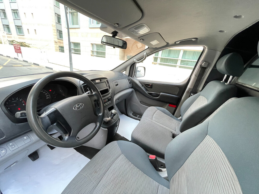 Hyundai H1 2018 Van - 7