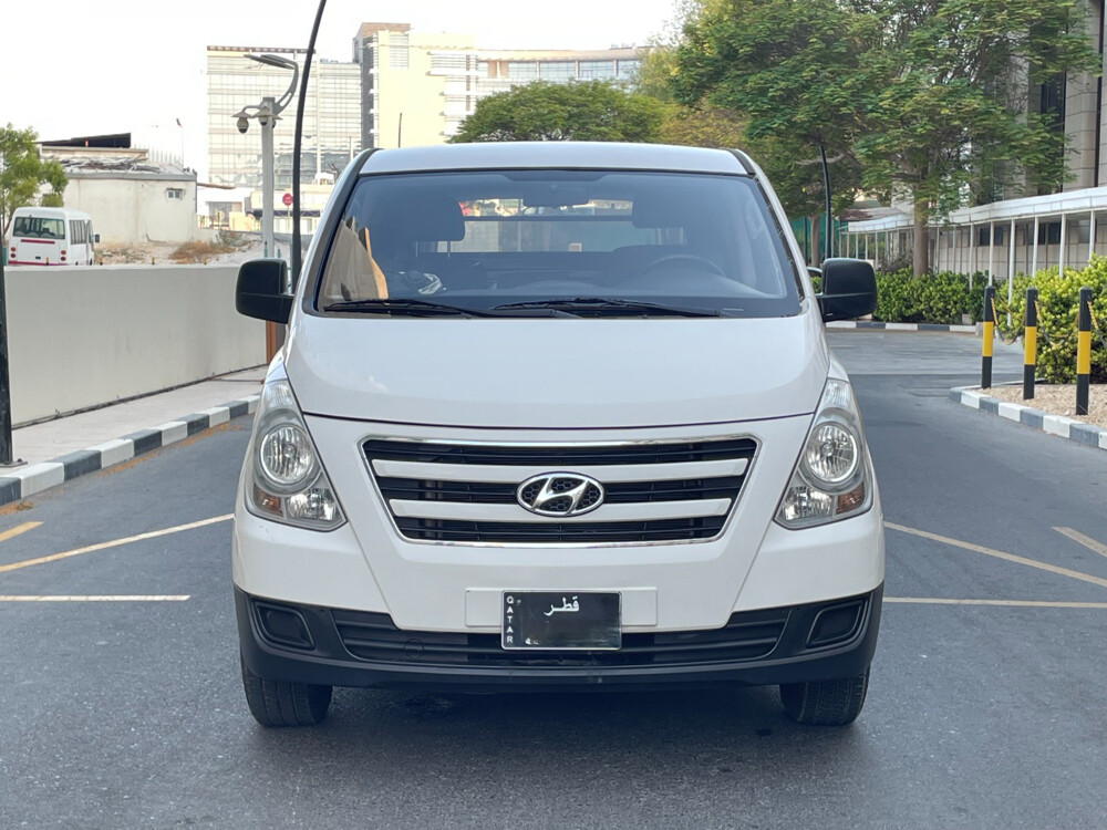 Hyundai H1 2018 Van - 9