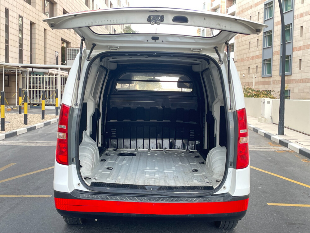 Hyundai H1 2018 Van - 5
