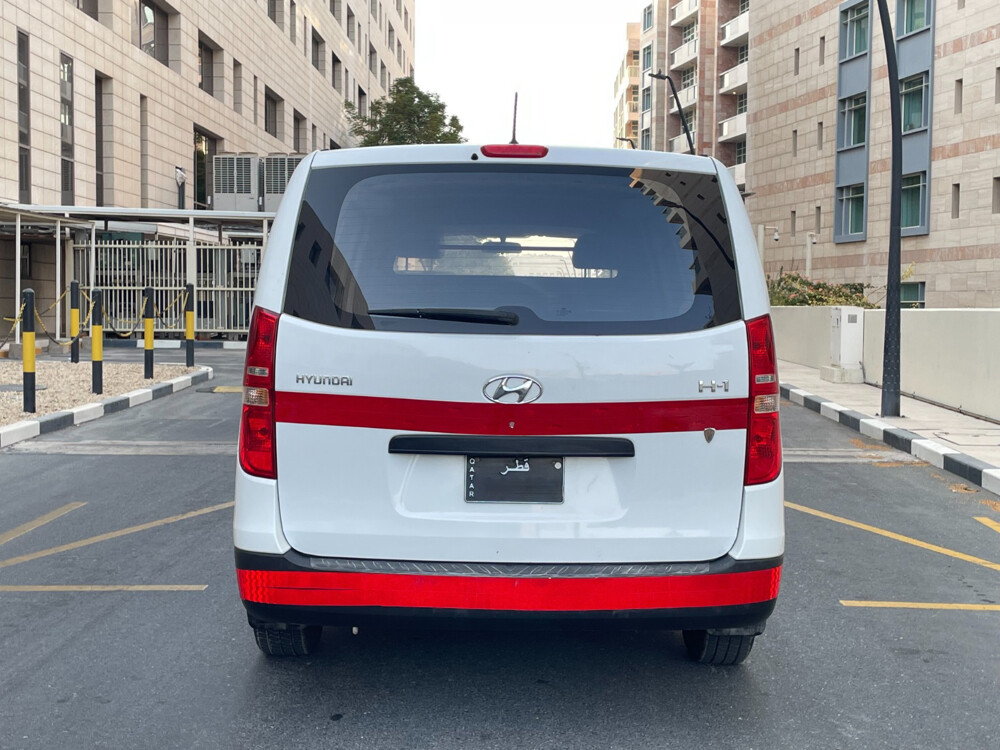 Hyundai H1 2018 Van - 3