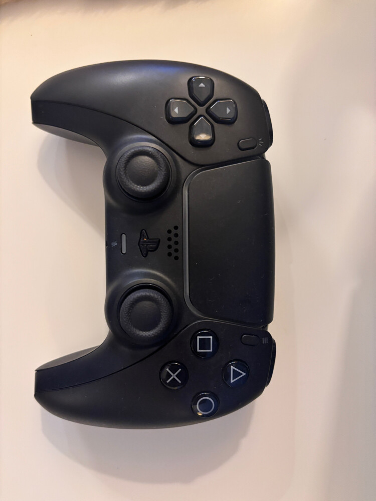 brand new never used ps5 controller - 2