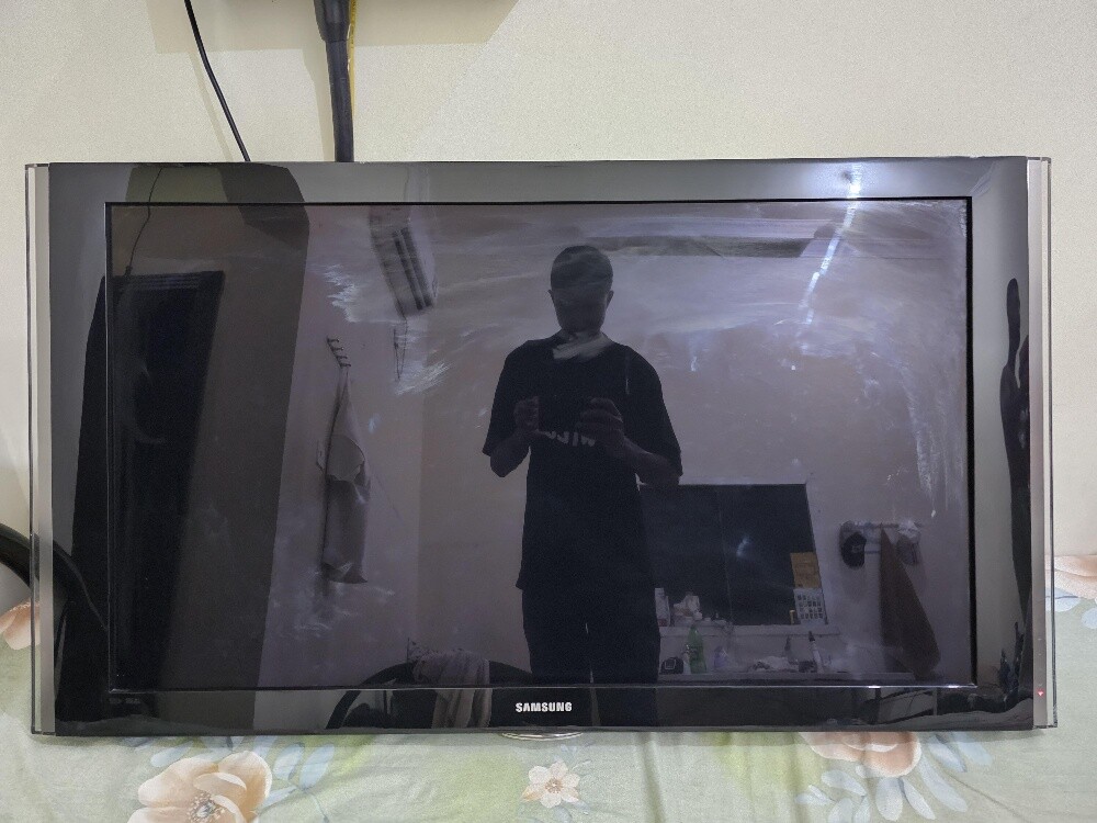 samsung tv 46" - 1