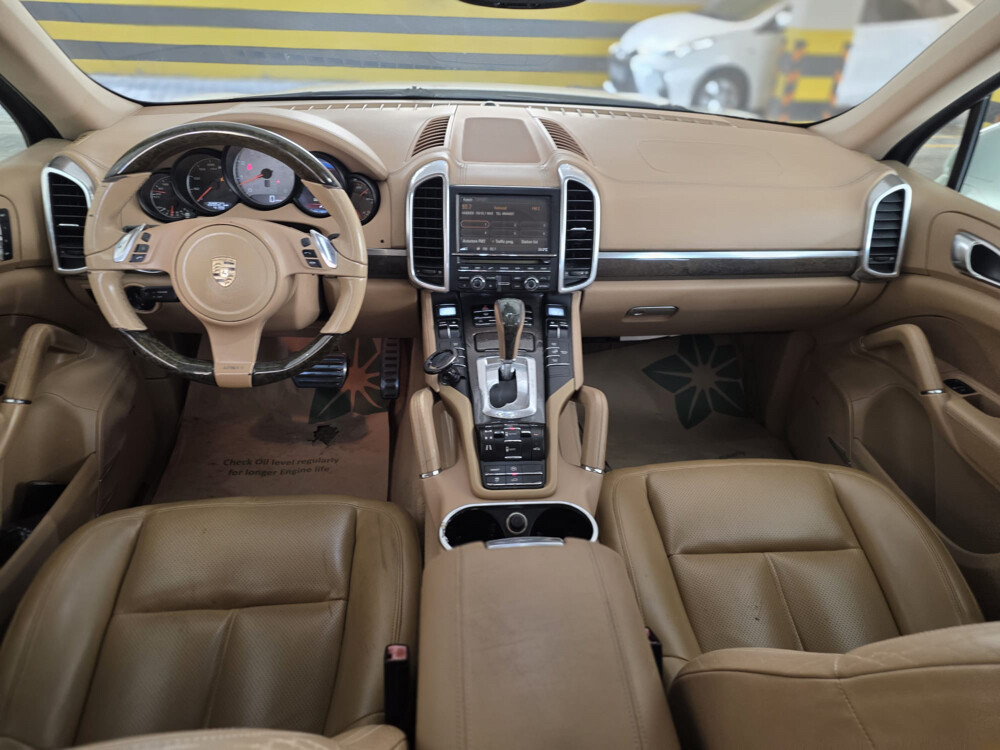 Porsche Cayenne 2011 S-Trim - 4
