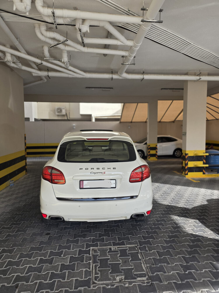 Porsche Cayenne 2011 S-Trim - 9