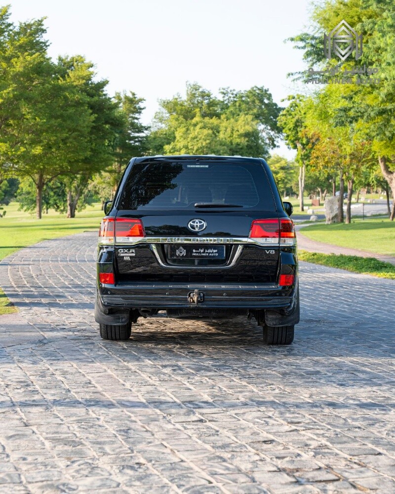 Land Cruiser gxr - 2