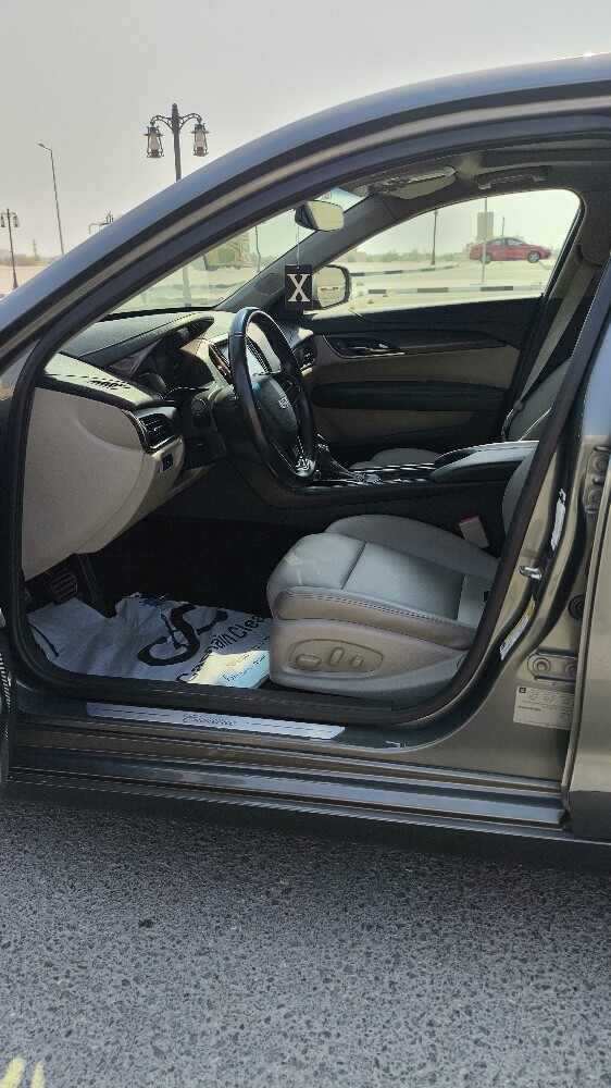 Cadillac ATS - 10