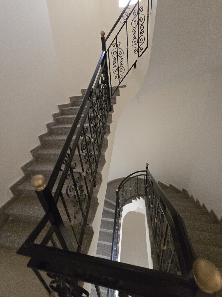 للبيع فيلا - 2