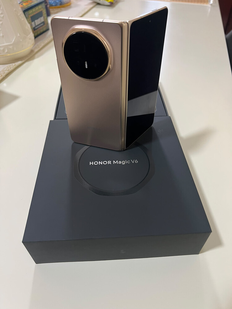 Honor Magic V6 – Latest Model - 5