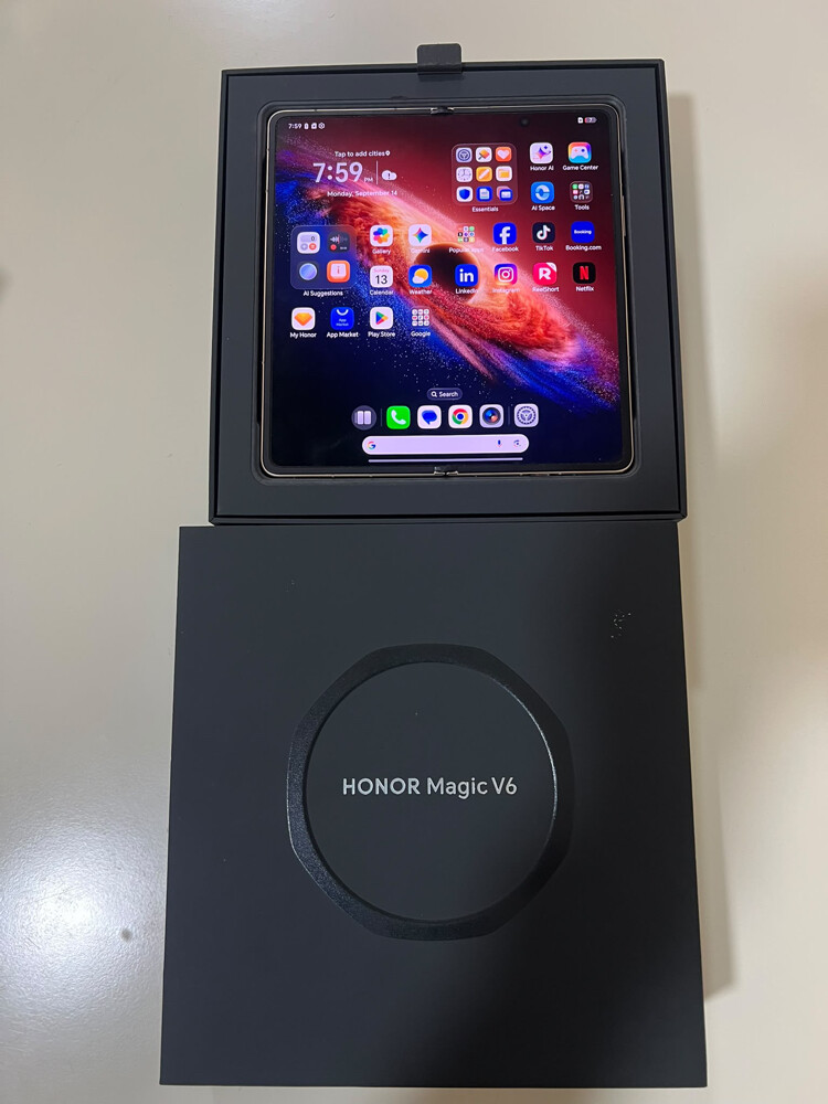 Honor Magic V6 – Latest Model - 2