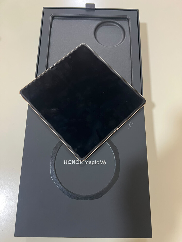 Honor Magic V6 – Latest Model - 8