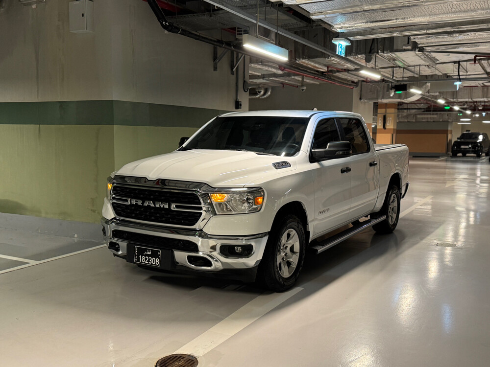Dodge Ram 2024 V8 - 1