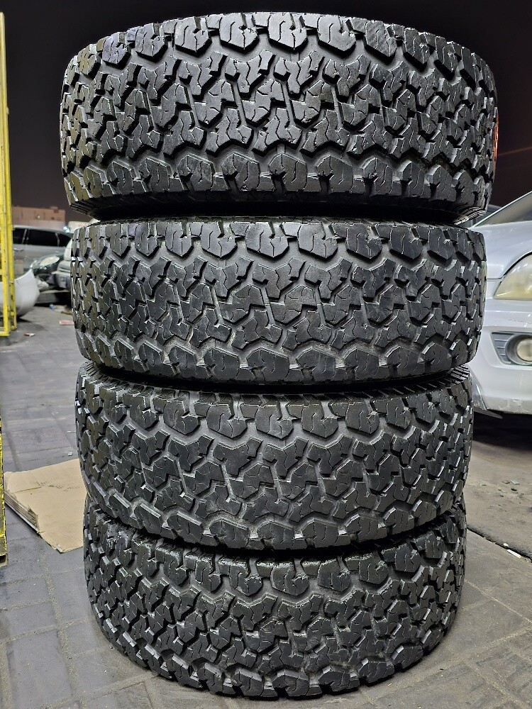 265-70-17,,, Maxxis brand - 9