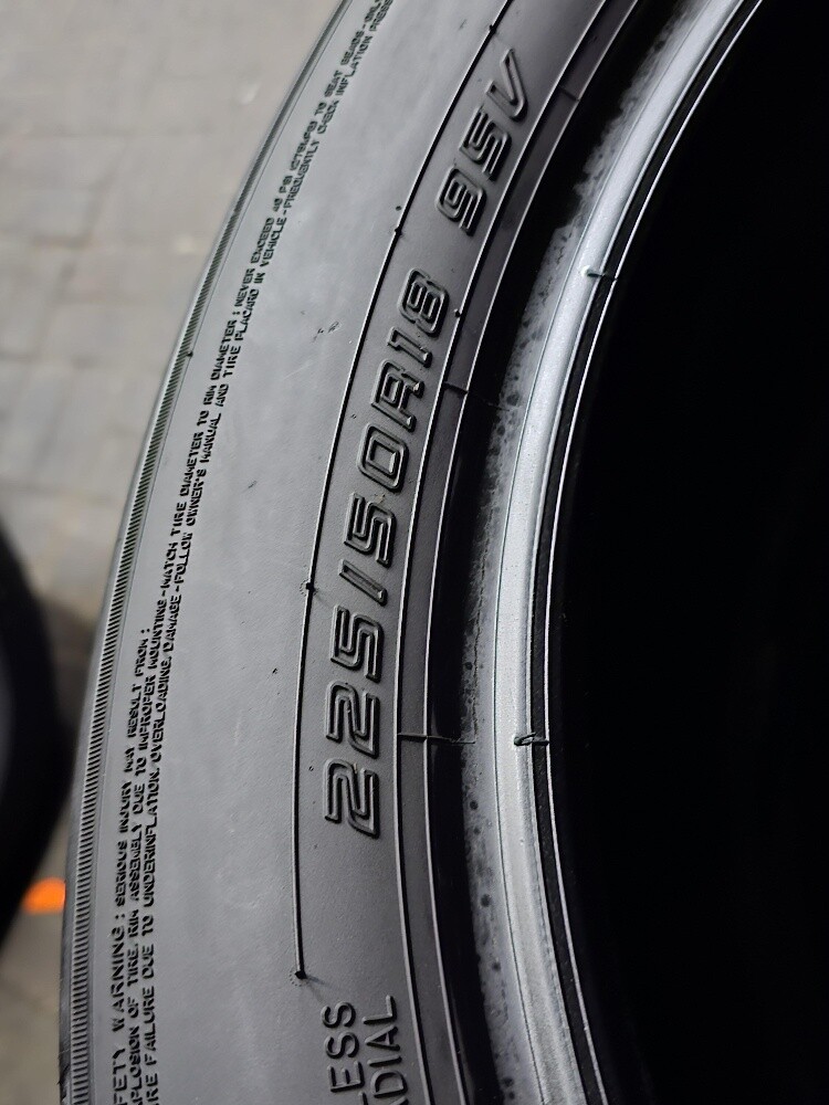 225-50-18,,,, Dunlop brand - 6