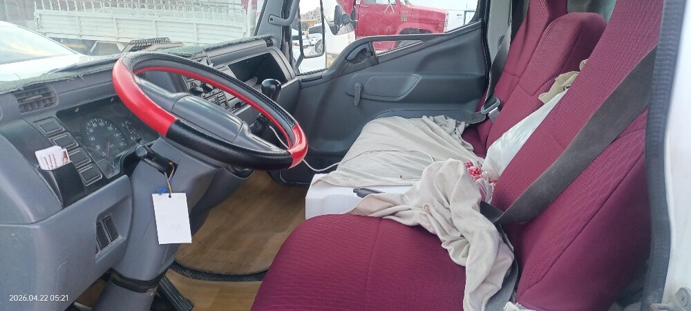 Mitsubishi Cantre pick up - 9