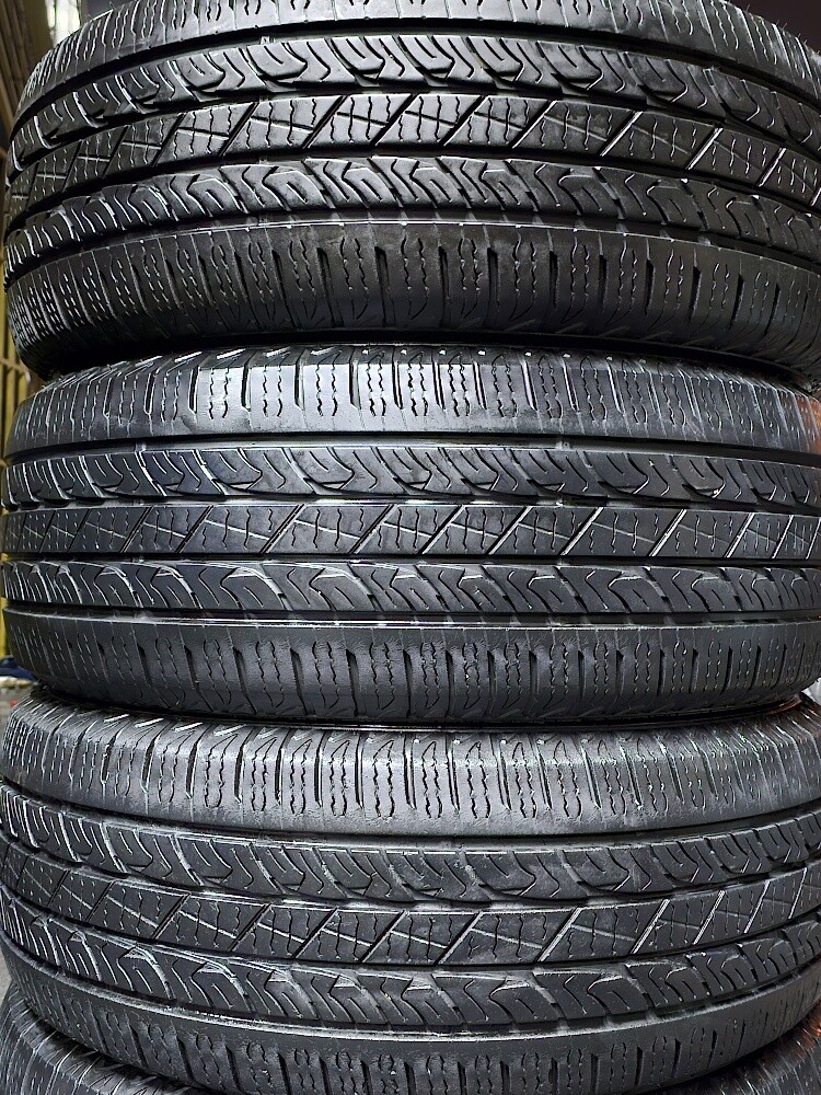 285-60-18,,,, Roadstone brand - 8
