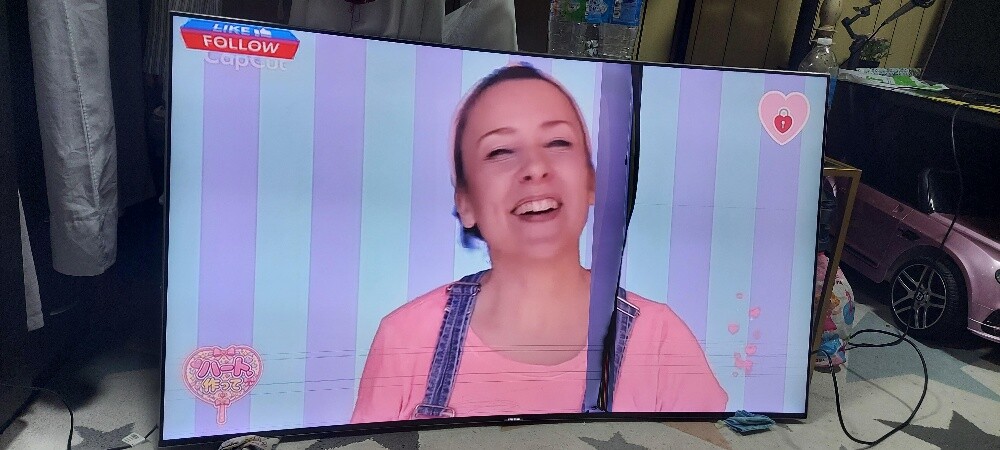 SAMSUNG SMART TV - 2