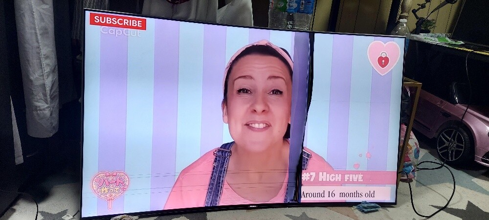 SAMSUNG SMART TV - 4