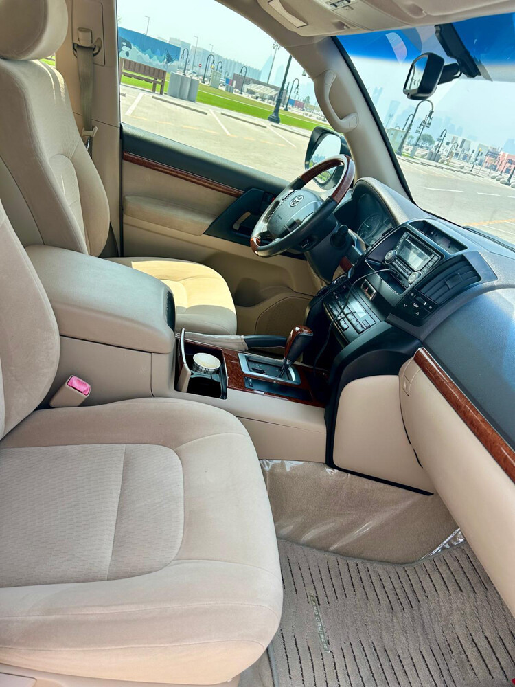 Toyota Land Cruiser V8 – Very Clean - 3