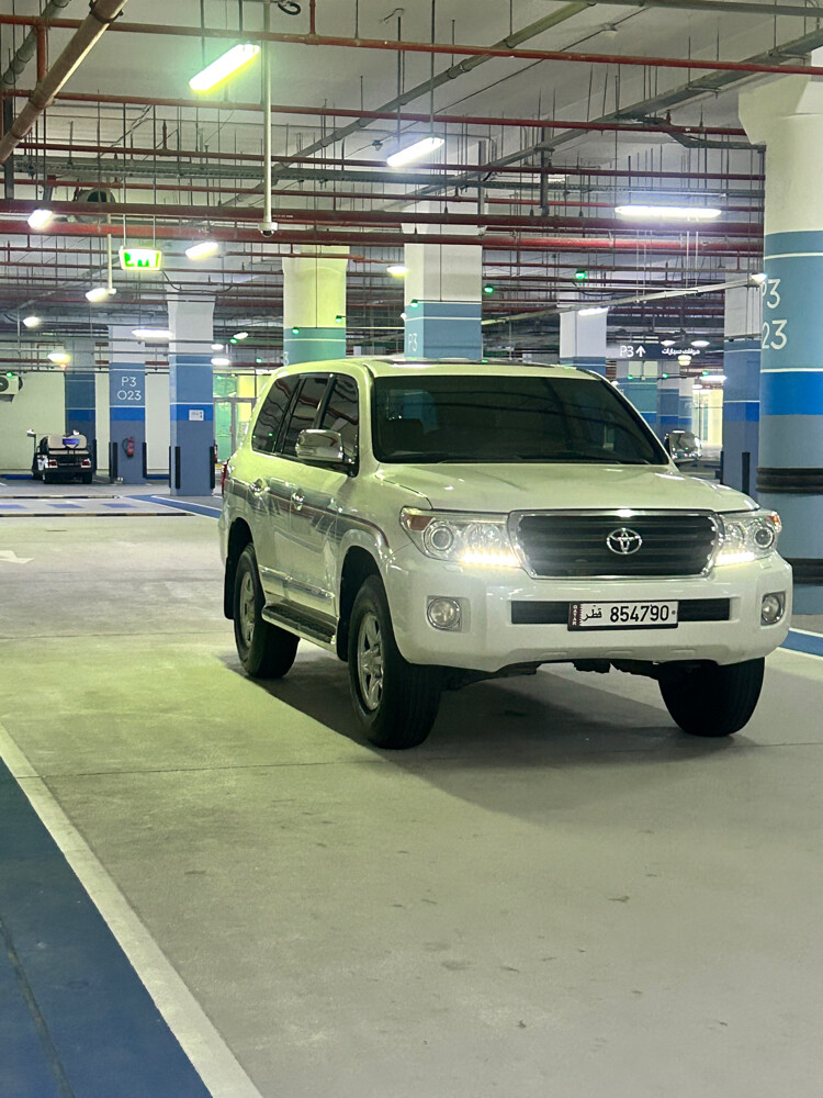 TOYOTA LAND CRUISER V8 2012 GXR - 6