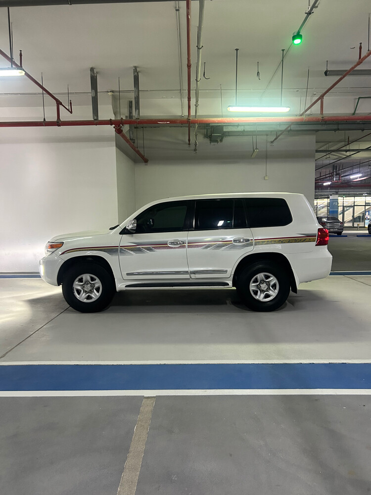 TOYOTA LAND CRUISER V8 2012 GXR - 4