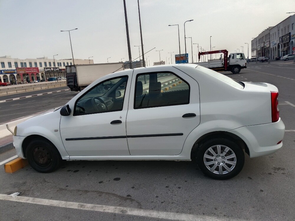 RENAULT LOGAN 2013 - 2