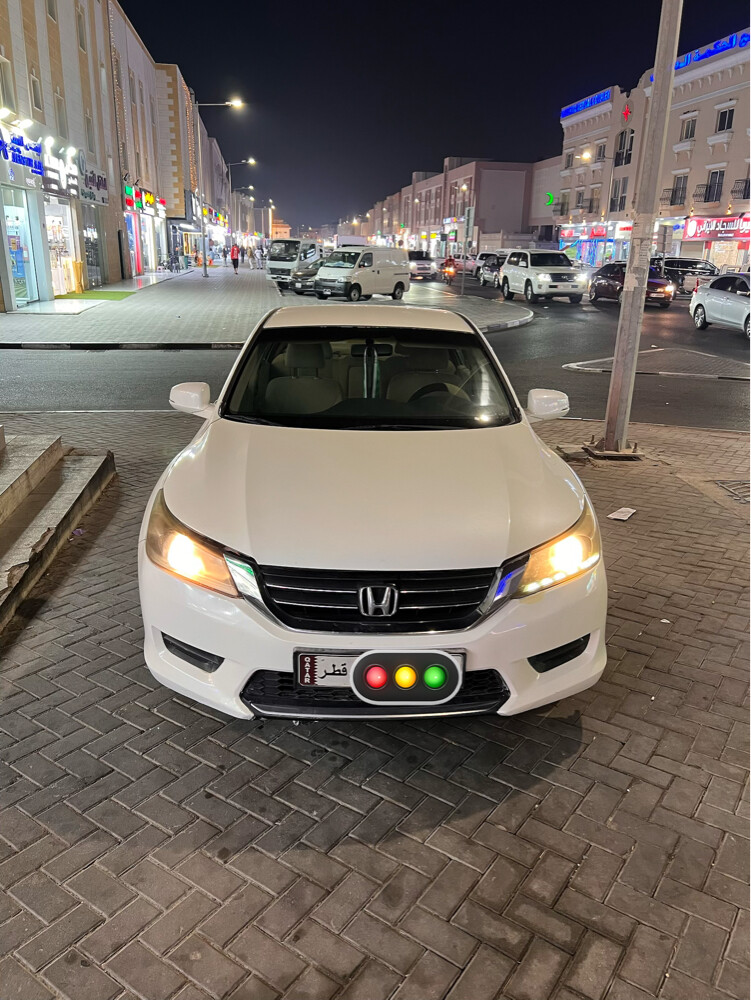 هوندا أكورد 2013 بسعر 5500 ريال  - 6