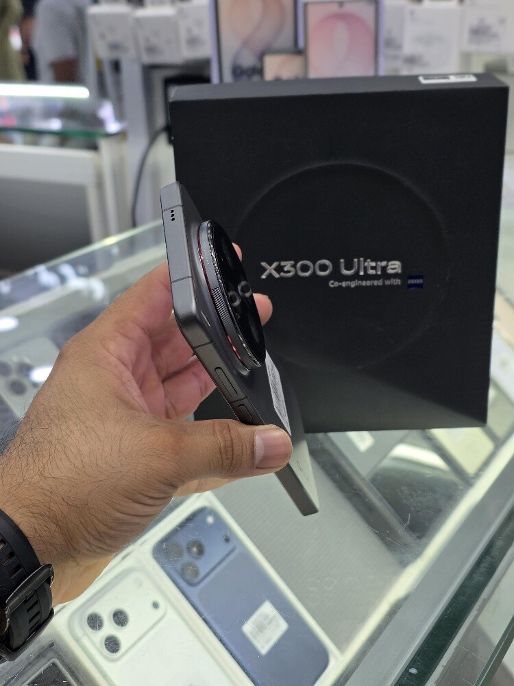 VIVO X300 ULTRA 512GB BLACK - 4