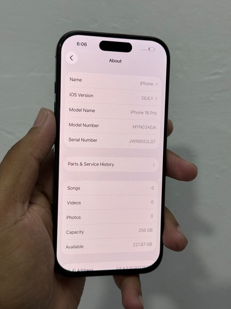 iPhone 16 pro  - 2