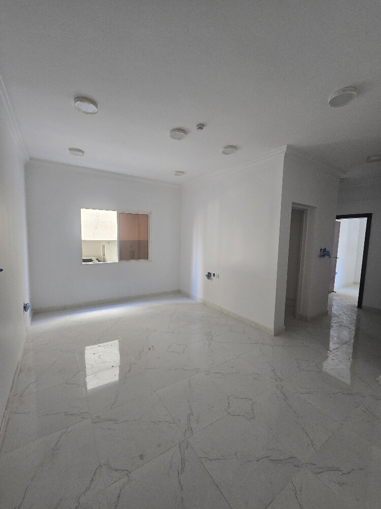 للبيع عمارة سكنية - جديدة - 15