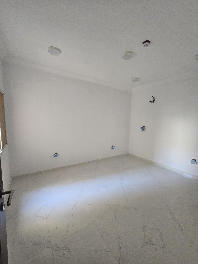 للبيع عمارة سكنية - جديدة - 23