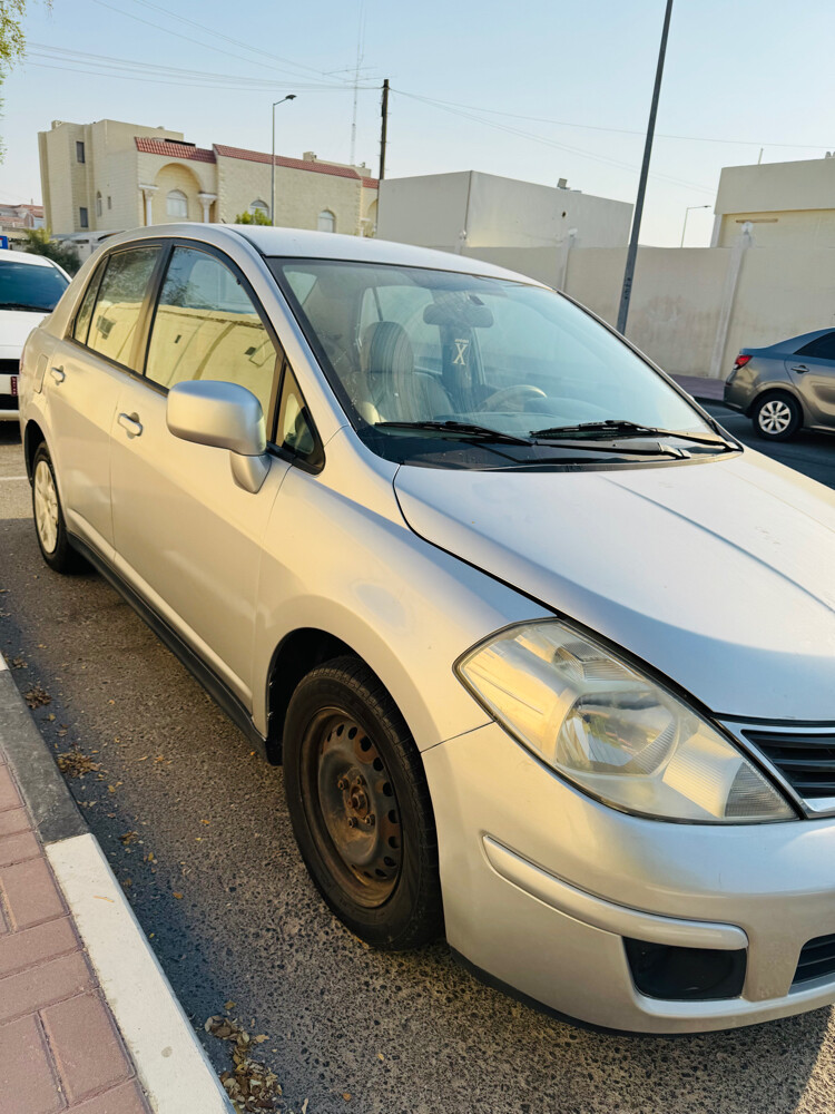 nissan tida 1.8 Ltr - 4