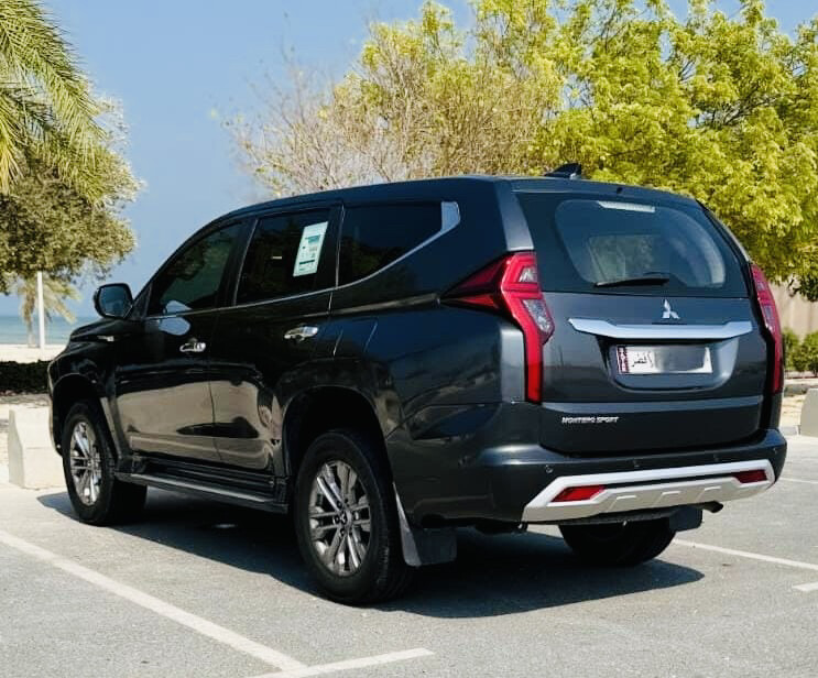 MITSUBISHI MONTERO SPORT 2022 - 8