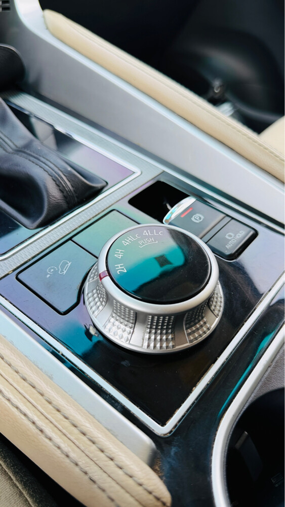 MITSUBISHI MONTERO SPORT 2022 - 6