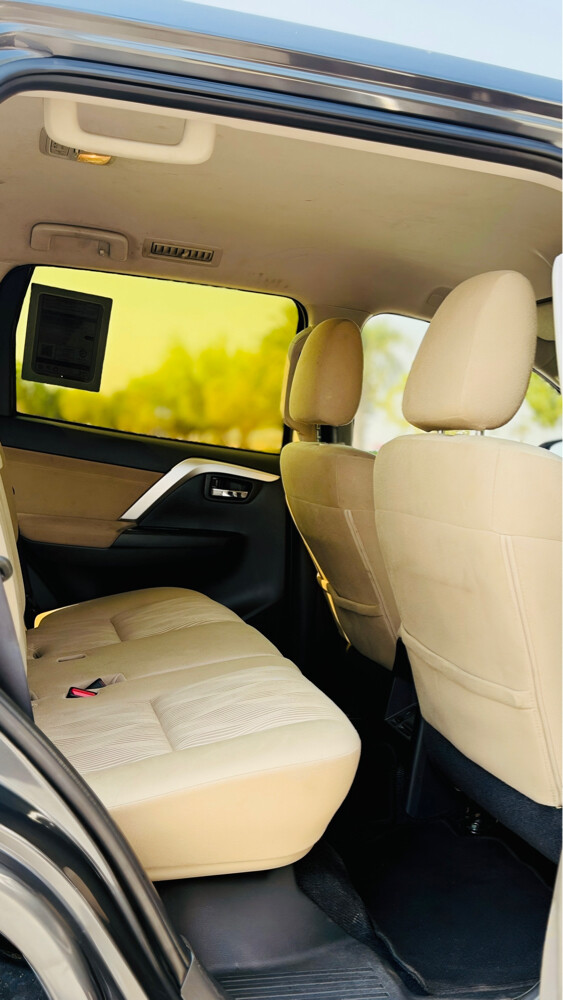 MITSUBISHI MONTERO SPORT 2022 - 5