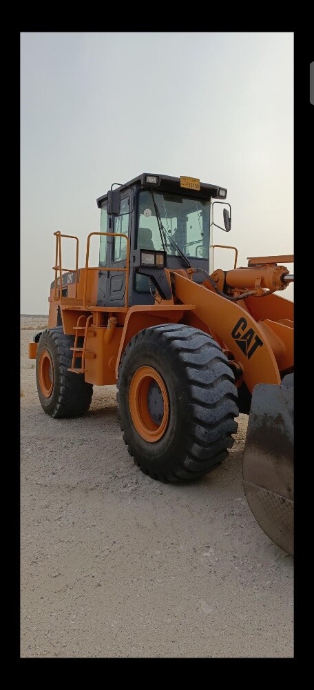 V LOADER LOGAN - 1