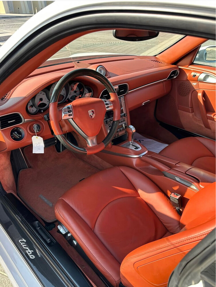 Porsche 911 Turbo - 3