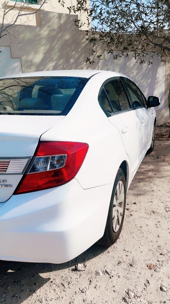 Honda  civic 2012 perfect Condition - 4