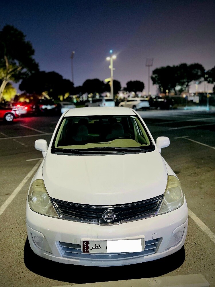 Nissan Tiida - 2