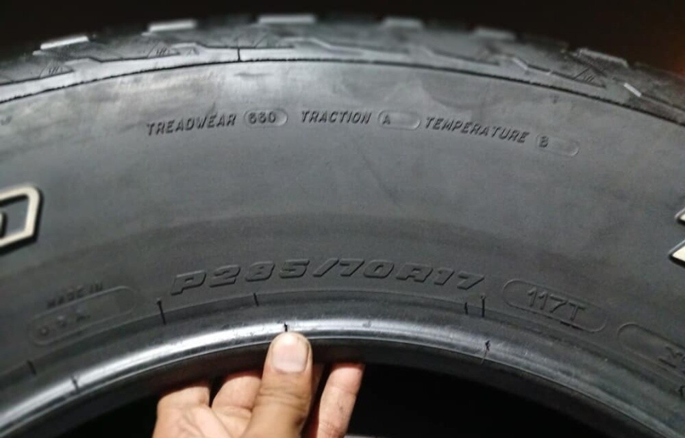 285/70/R17.Bfgoodrich brand - 5