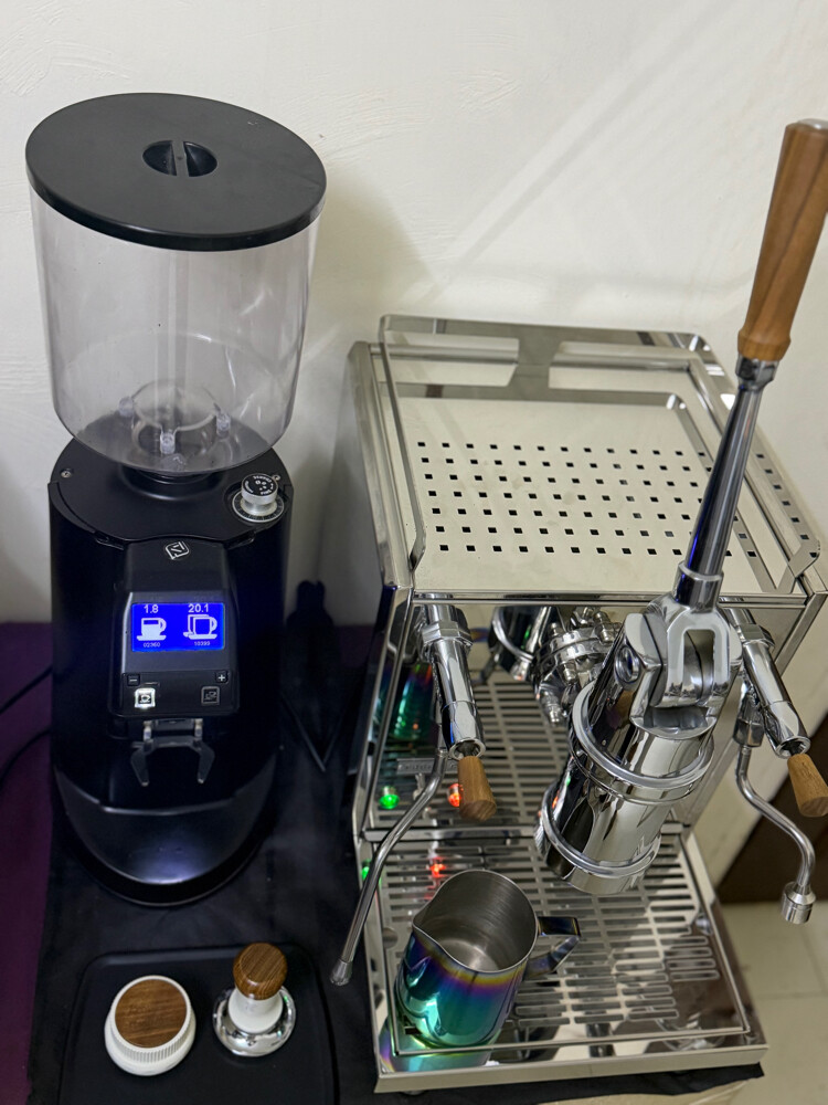 Coffee Machine and Grinder - 4