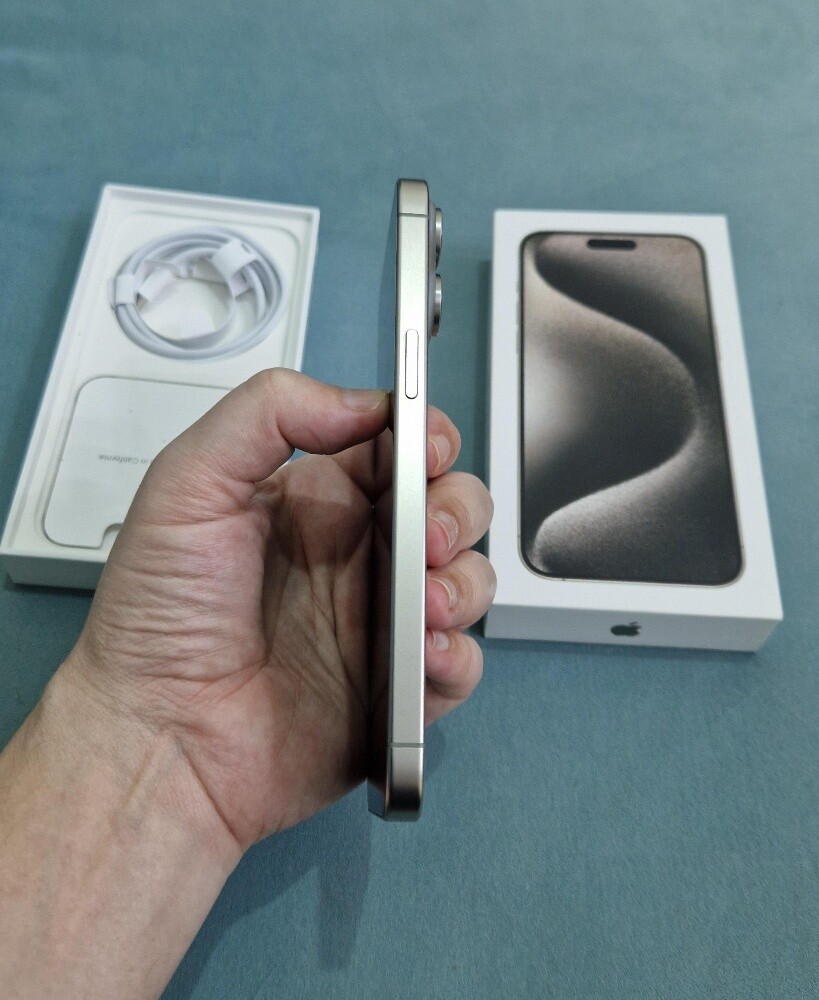 Iphone 15 pro max 256GB - 12