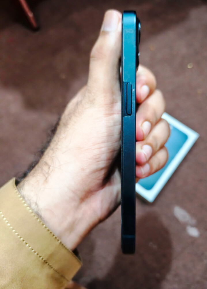 iPhone 13 - 7