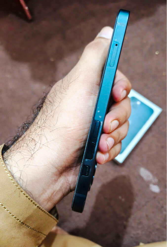 iPhone 13 - 2