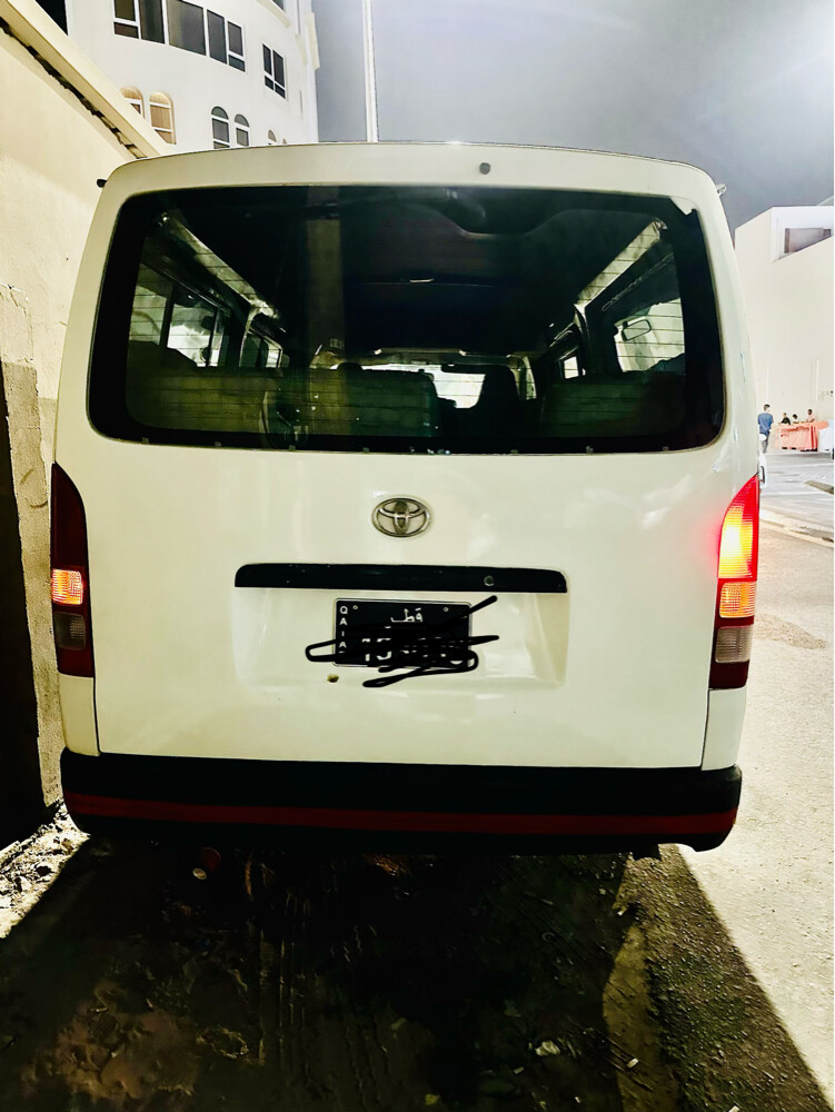 Toyota Hiace 2009 - 11