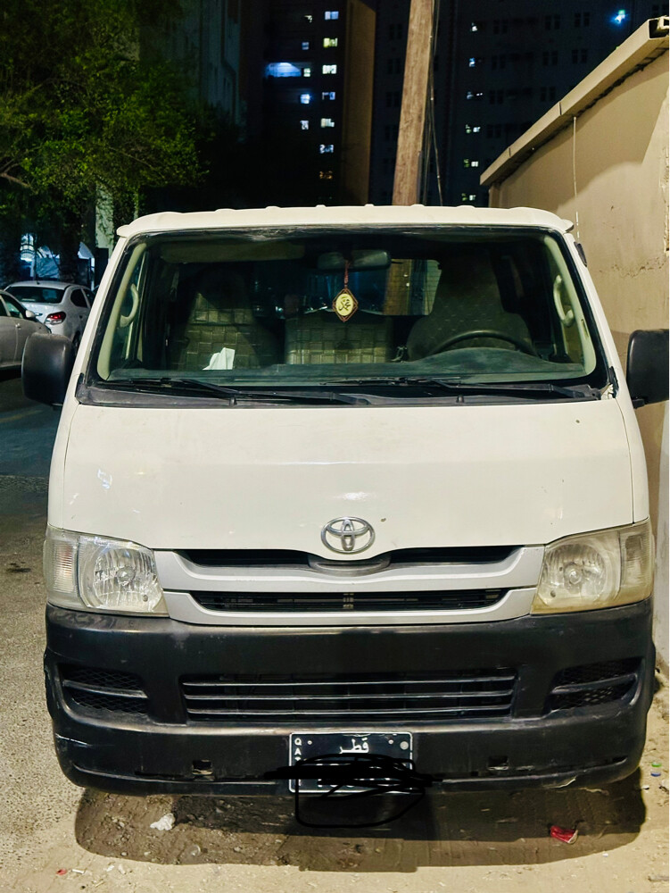 Toyota Hiace 2009 - 2